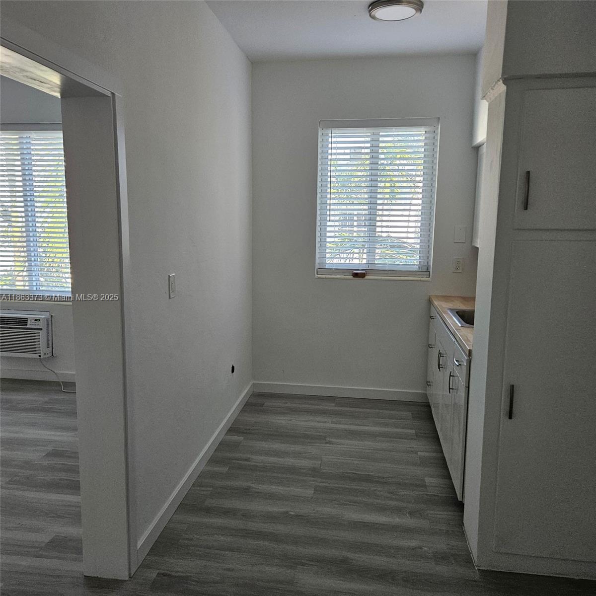 See details / 8860 sq. ft. $ 2025-08-21 0 Photo