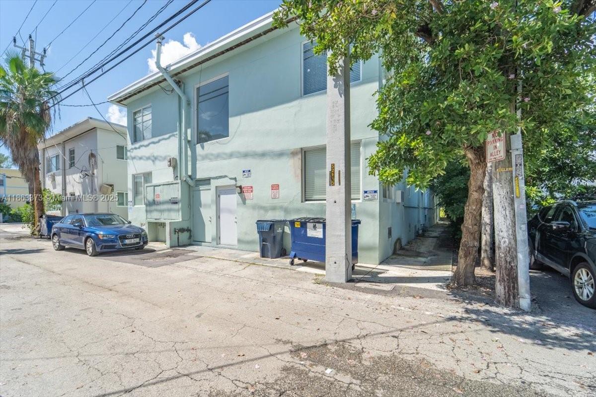 See details / 8860 sq. ft. $ 2025-08-21 0 Photo