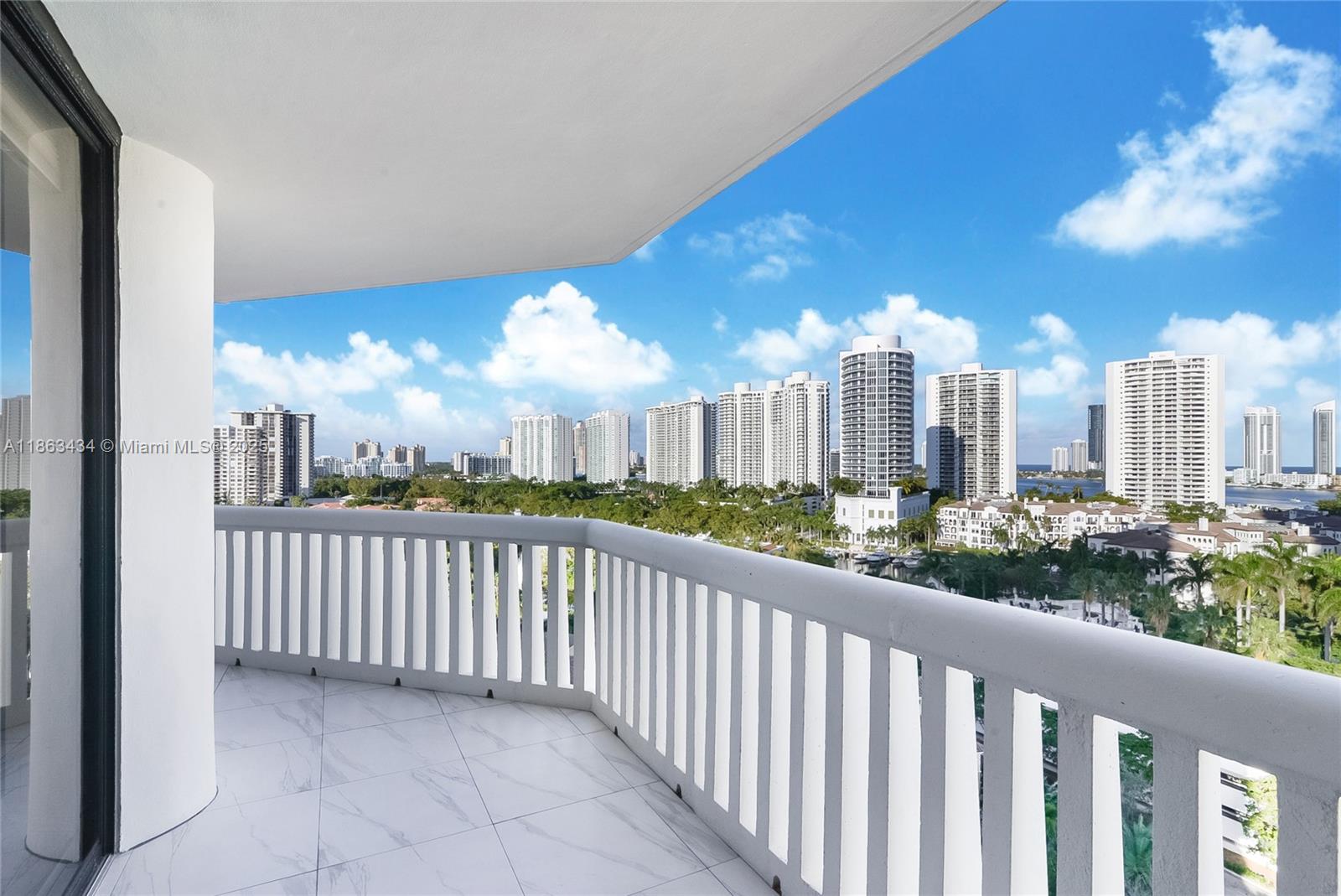 1404 3 / 3 1950 sq. ft. $ 2025-08-21 0 Photo
