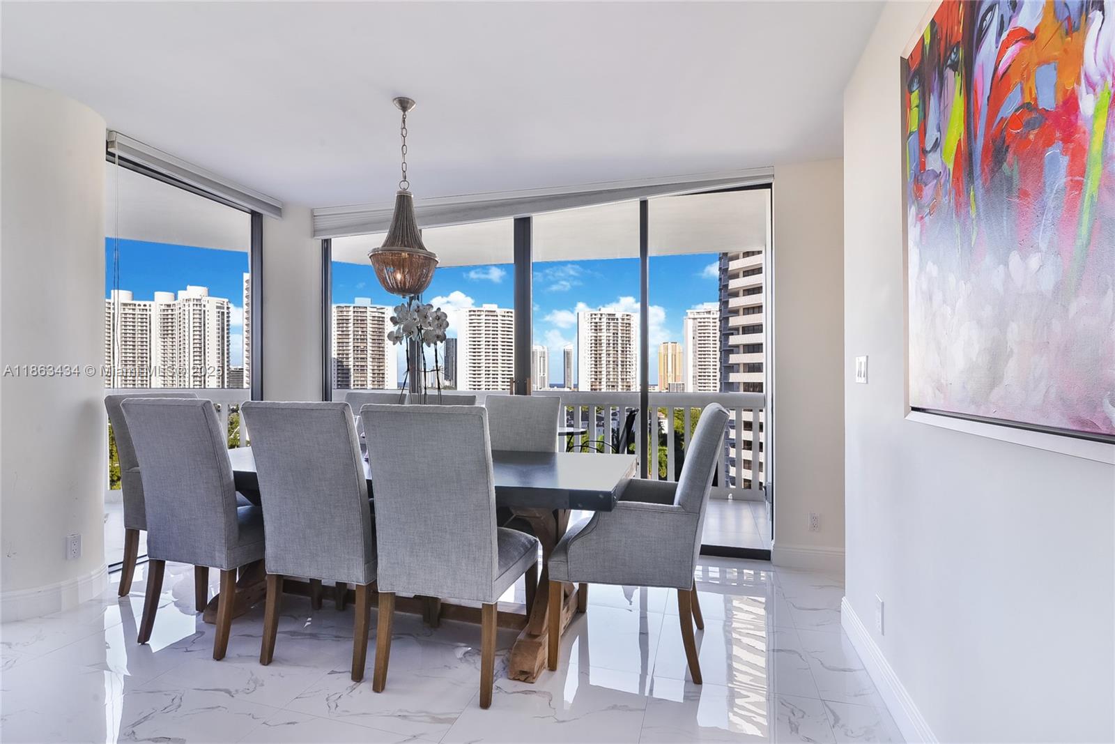 1404 3 / 3 1950 sq. ft. $ 2025-08-21 0 Photo