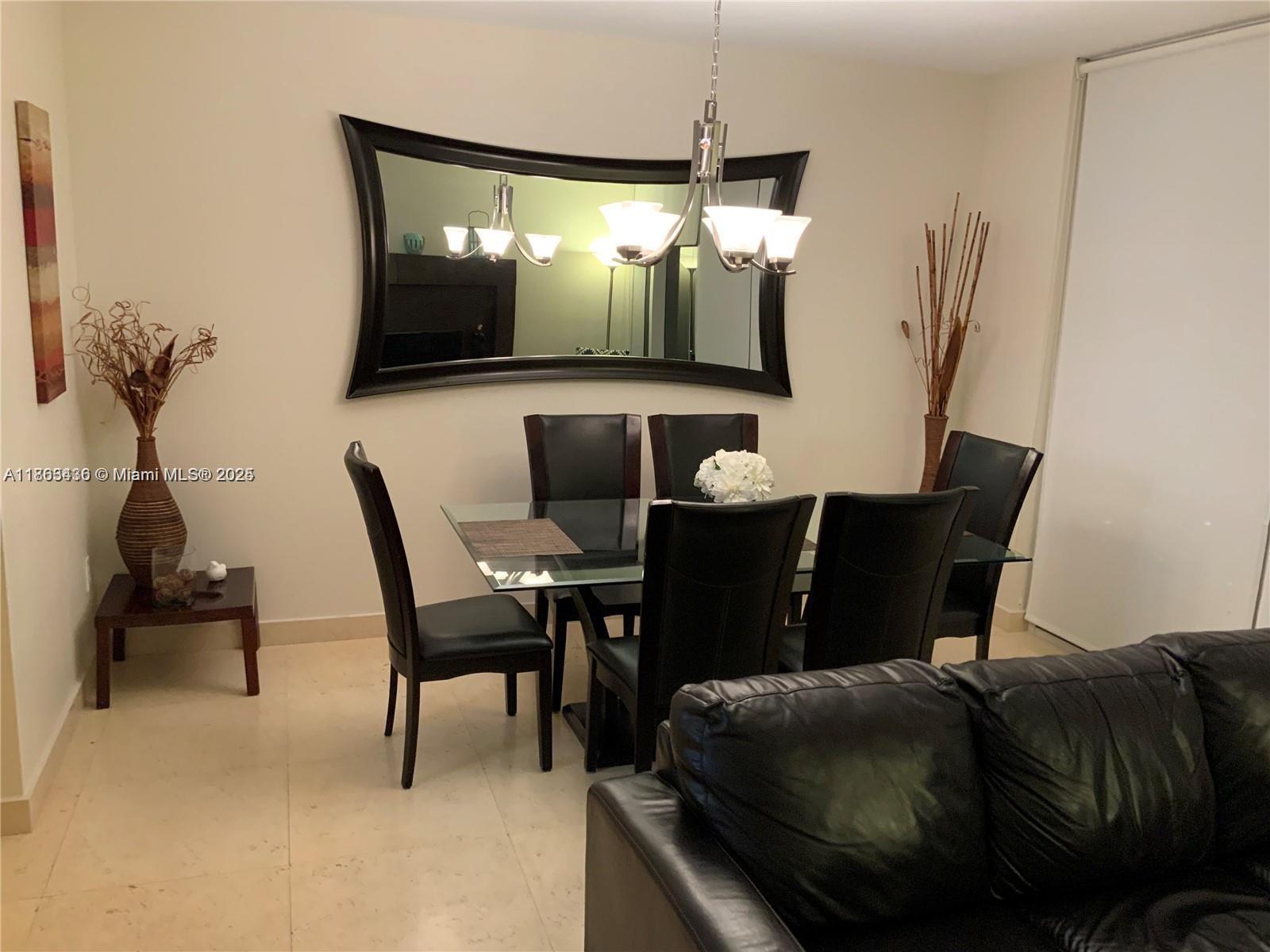 See details 1407 1 / 1 871 sq. ft. $ 2025-08-22 0 Photo