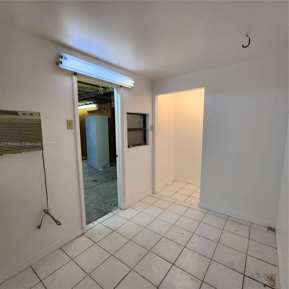 See details B10 / sq. ft. $ 2025-08-21 0 Photo