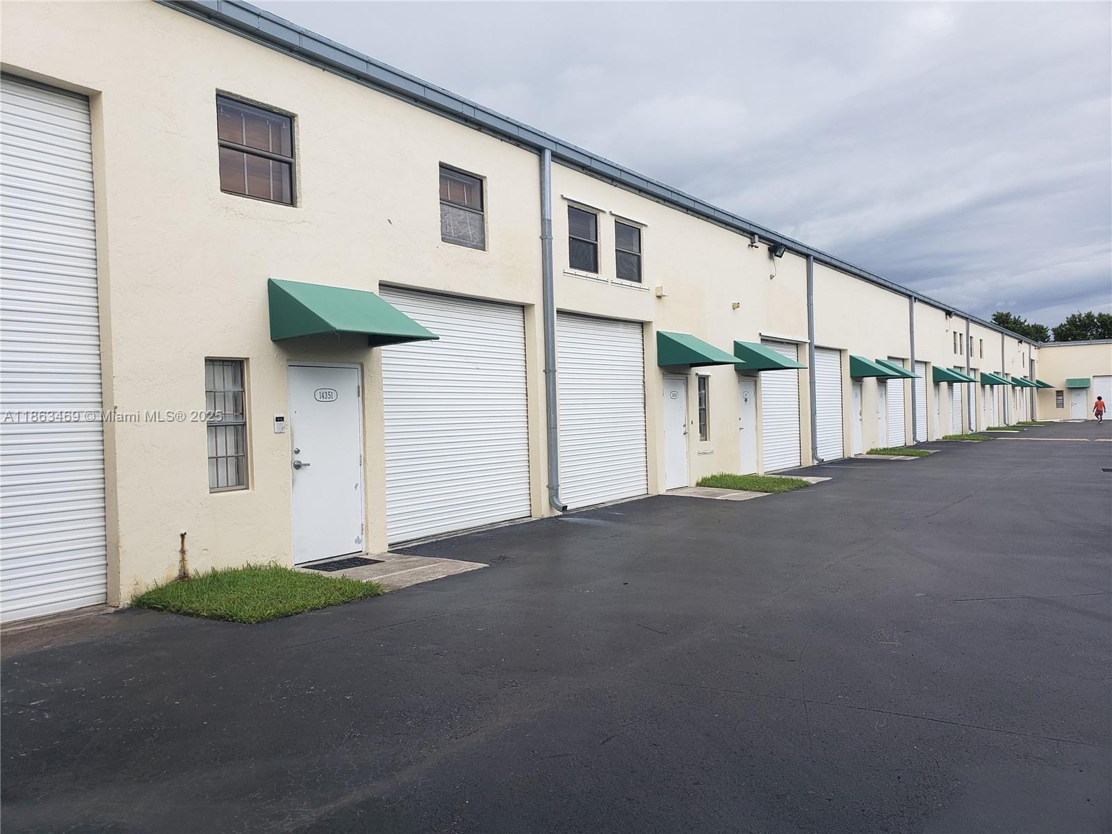 See details B10 / sq. ft. $ 2025-08-21 0 Photo