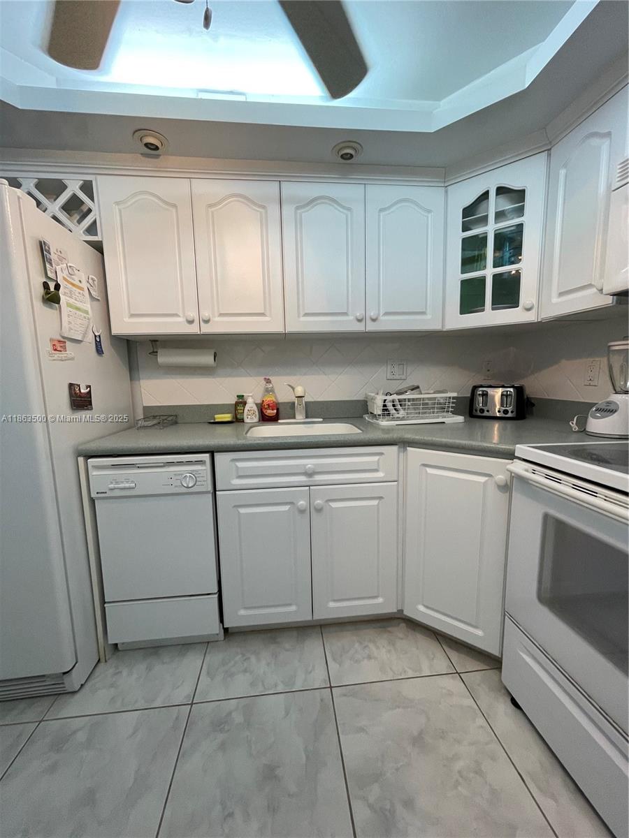 Photo of 3180 Ocean Dr #204, Hallandale Beach, Florida, 33009 -