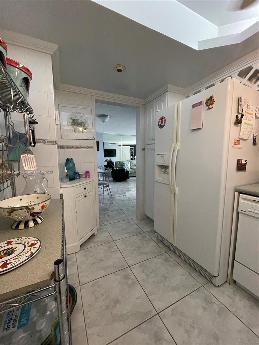 Photo of 3180 Ocean Dr #204, Hallandale Beach, Florida, 33009 -