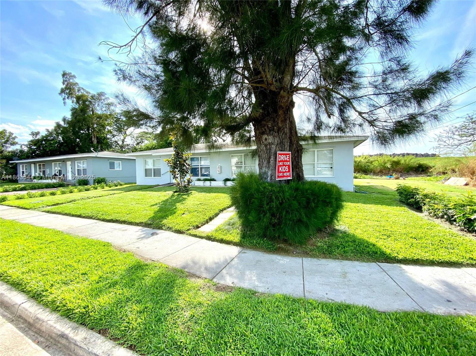 See details 32 / sq. ft. $ 2025-08-23 0 Photo