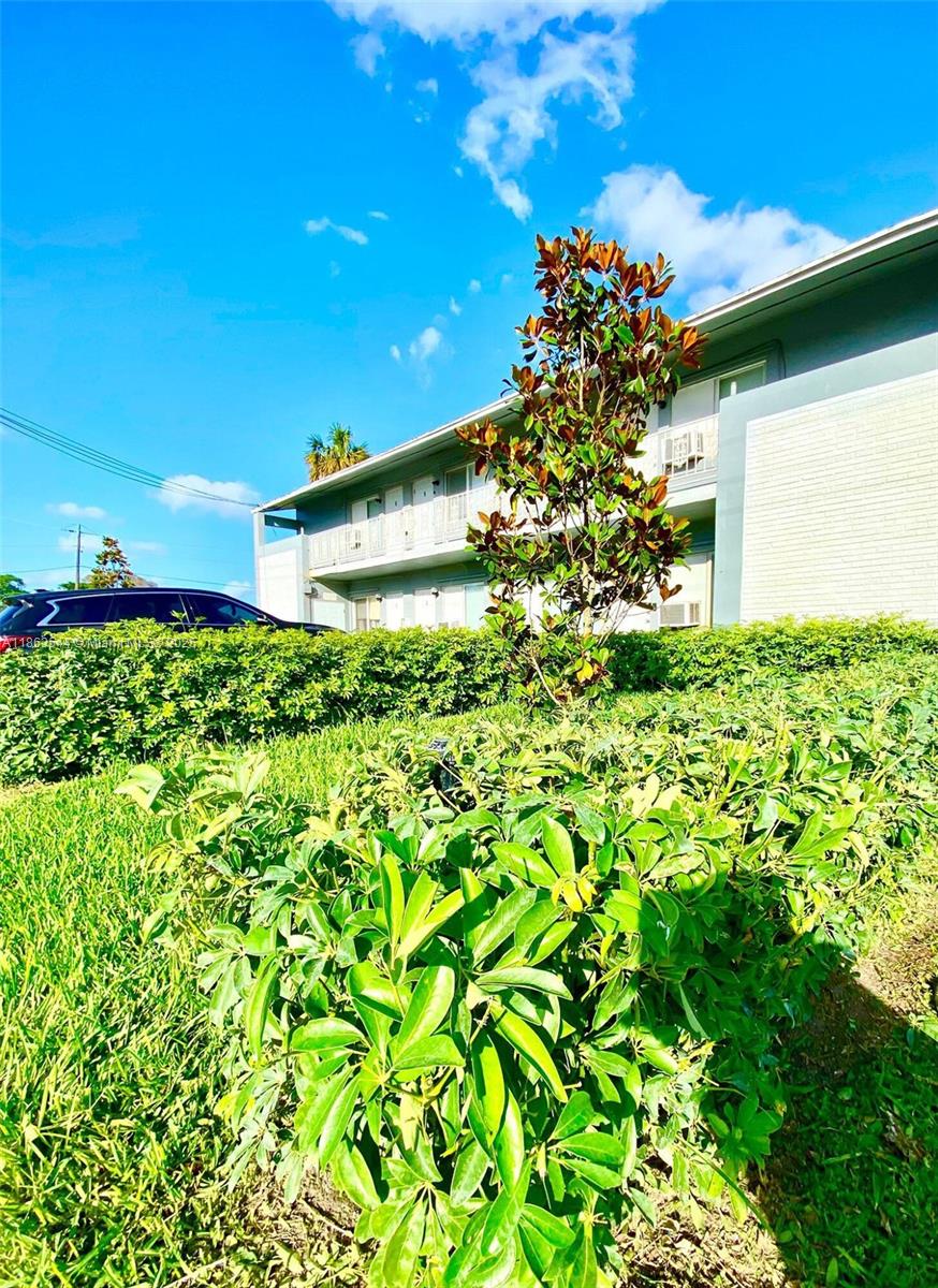 See details 32 / sq. ft. $ 2025-08-23 0 Photo