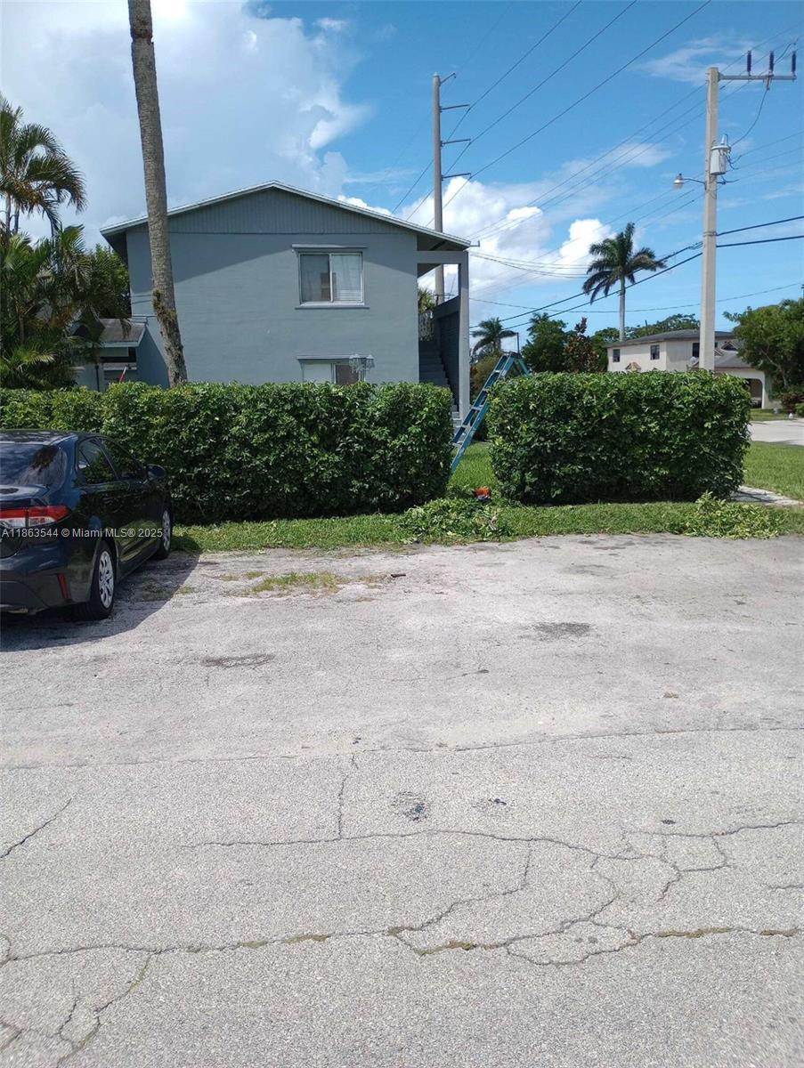 See details 32 / sq. ft. $ 2025-08-23 0 Photo