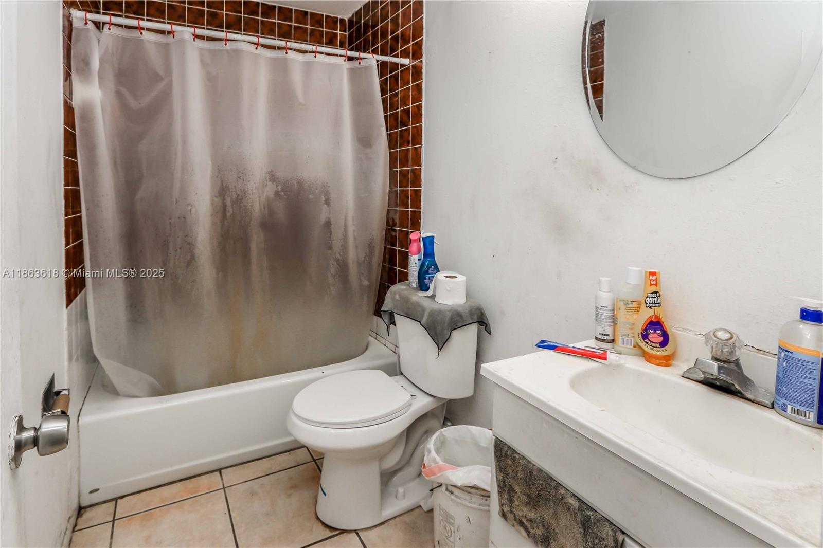 See details / 2100 sq. ft. $ 2025-08-22 0 Photo
