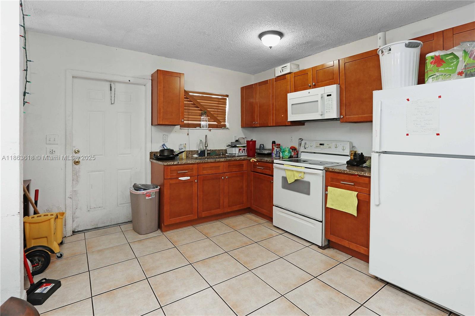 See details / 2100 sq. ft. $ 2025-08-22 0 Photo