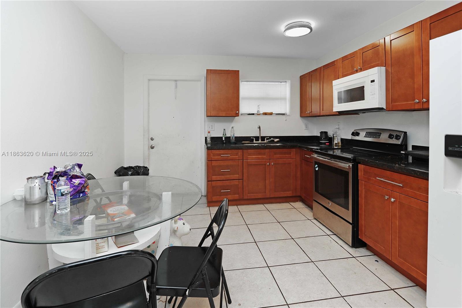 See details / 2100 sq. ft. $ 2025-08-22 0 Photo