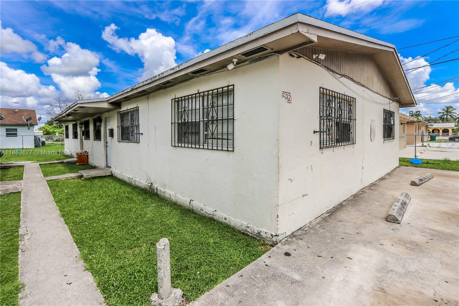 See details / 2100 sq. ft. $ 2025-08-22 0 Photo