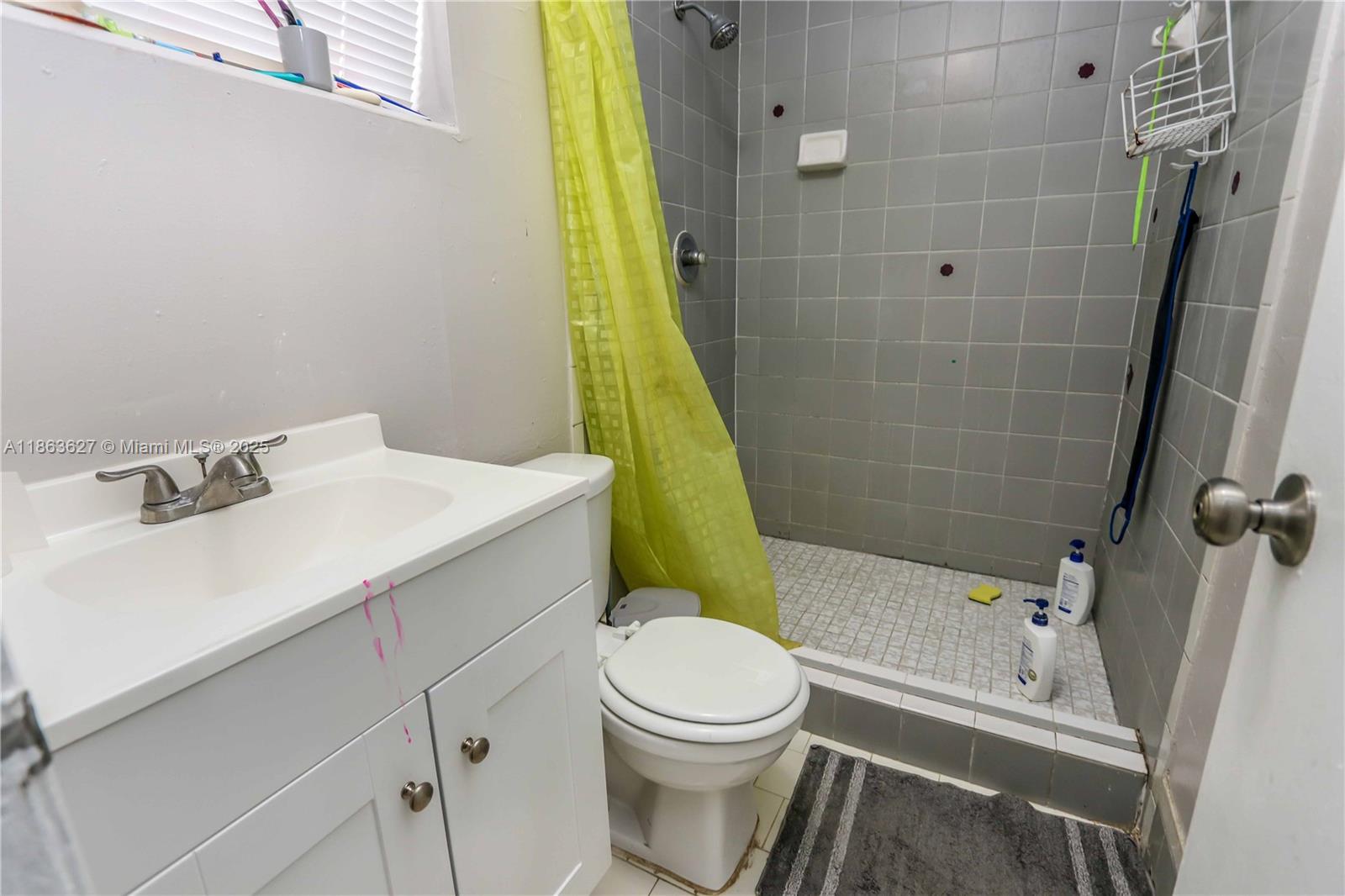 See details / 2100 sq. ft. $ 2025-08-22 0 Photo