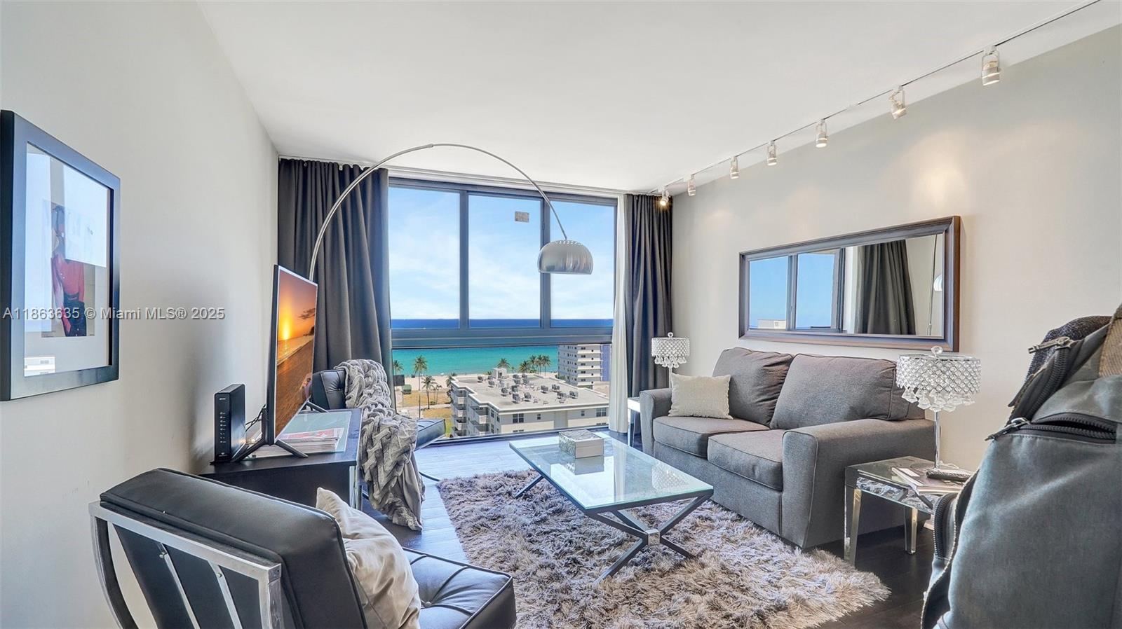 Photo of 1500 Ocean Dr  #12H, Hollywood, Florida, 33019 - 