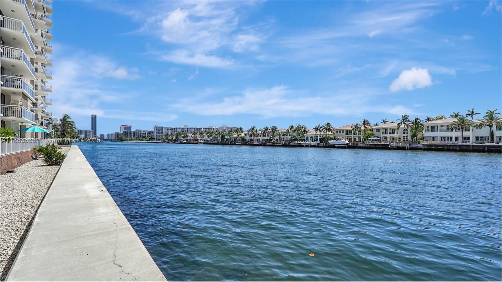 Photo of 1500 Ocean Dr  #12H, Hollywood, Florida, 33019 - 