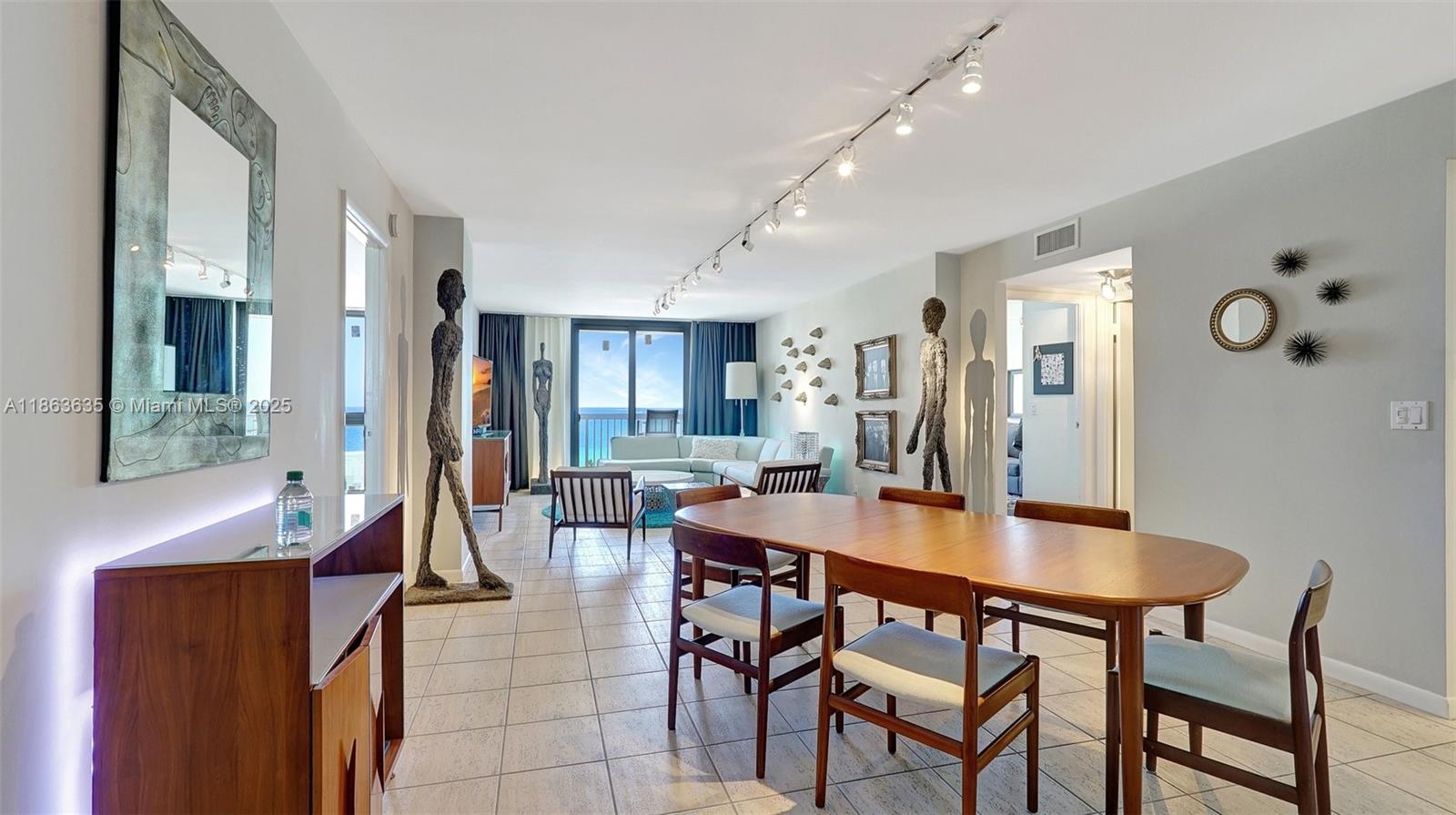 Photo of 1500 Ocean Dr #12H, Hollywood, Florida, 33019 -