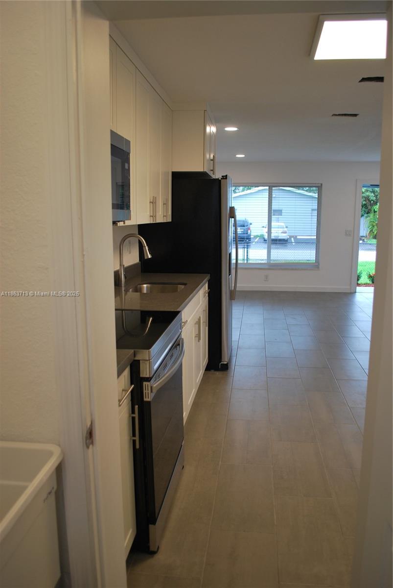   /  1700 sq. ft. $ 2025-10-03 0 foto