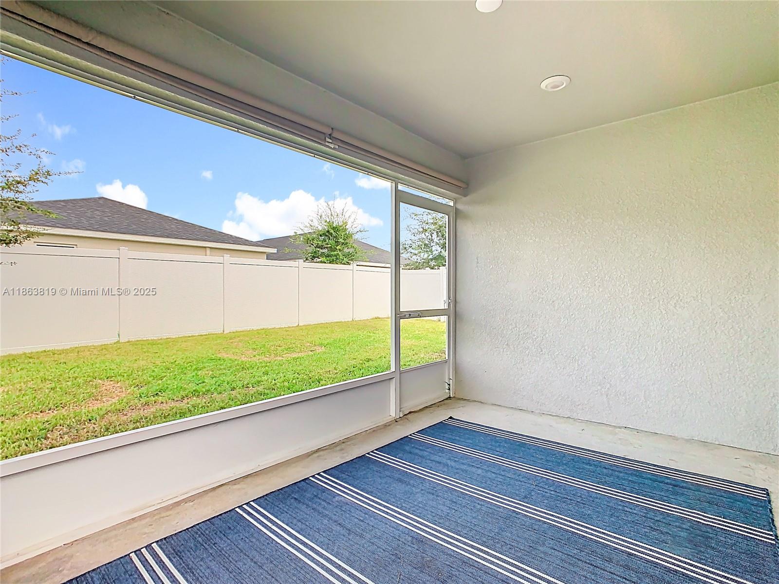 Ver detalles 1060 3 / 2 1506 sq. ft. $ 2026-05-19 0 foto