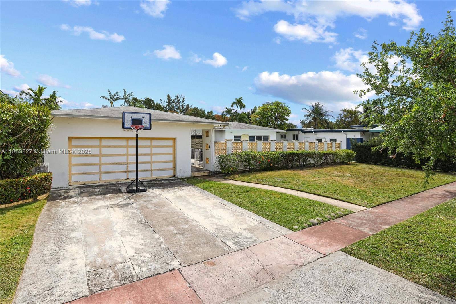 See details / sq. ft. $ 2025-08-22 0 Photo