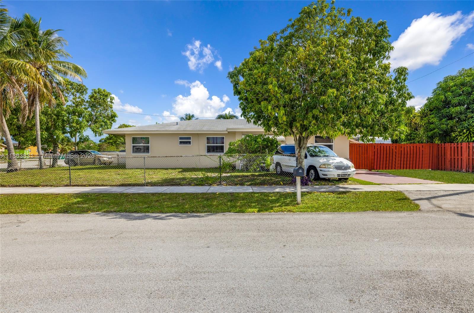 See details / 1886 sq. ft. $ 2025-08-22 0 Photo