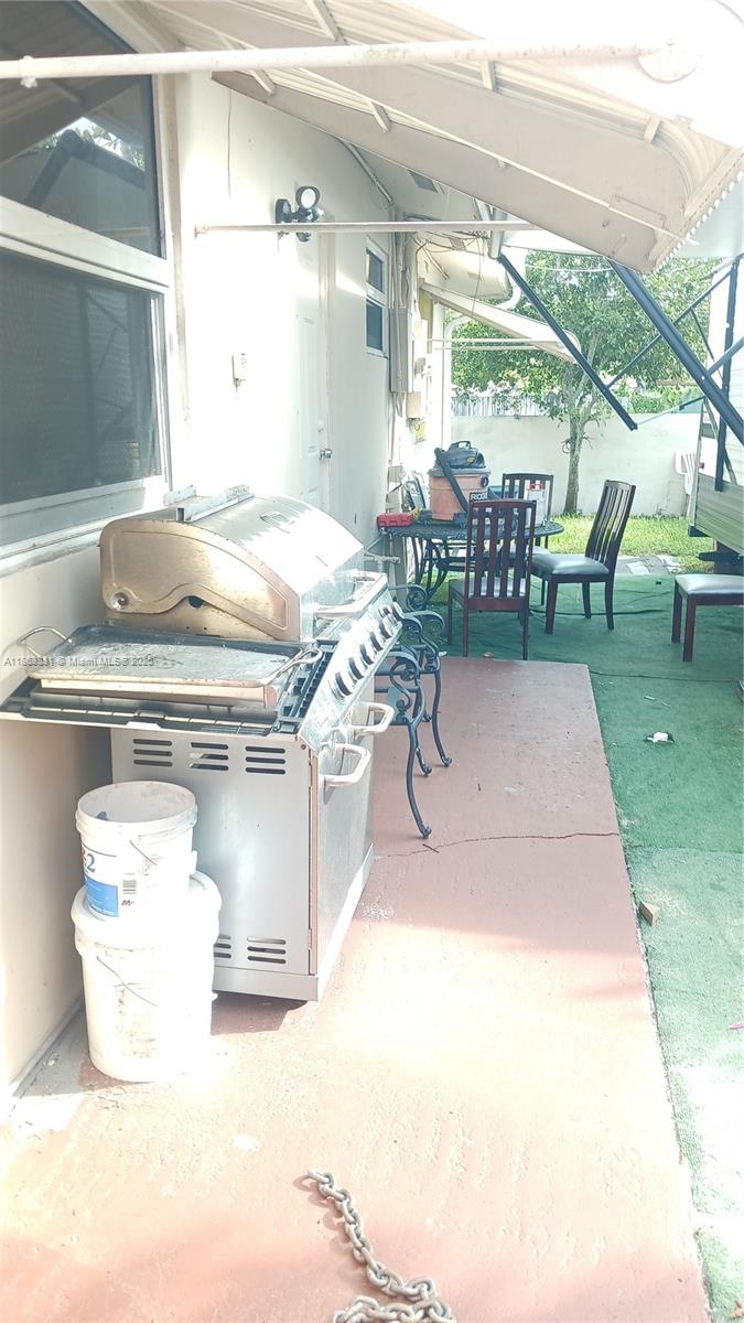See details / 1886 sq. ft. $ 2025-08-22 0 Photo