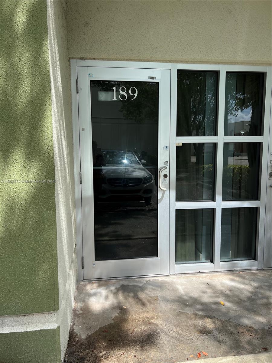 189  /   sq. ft. $ 2025-08-22 0 Photo