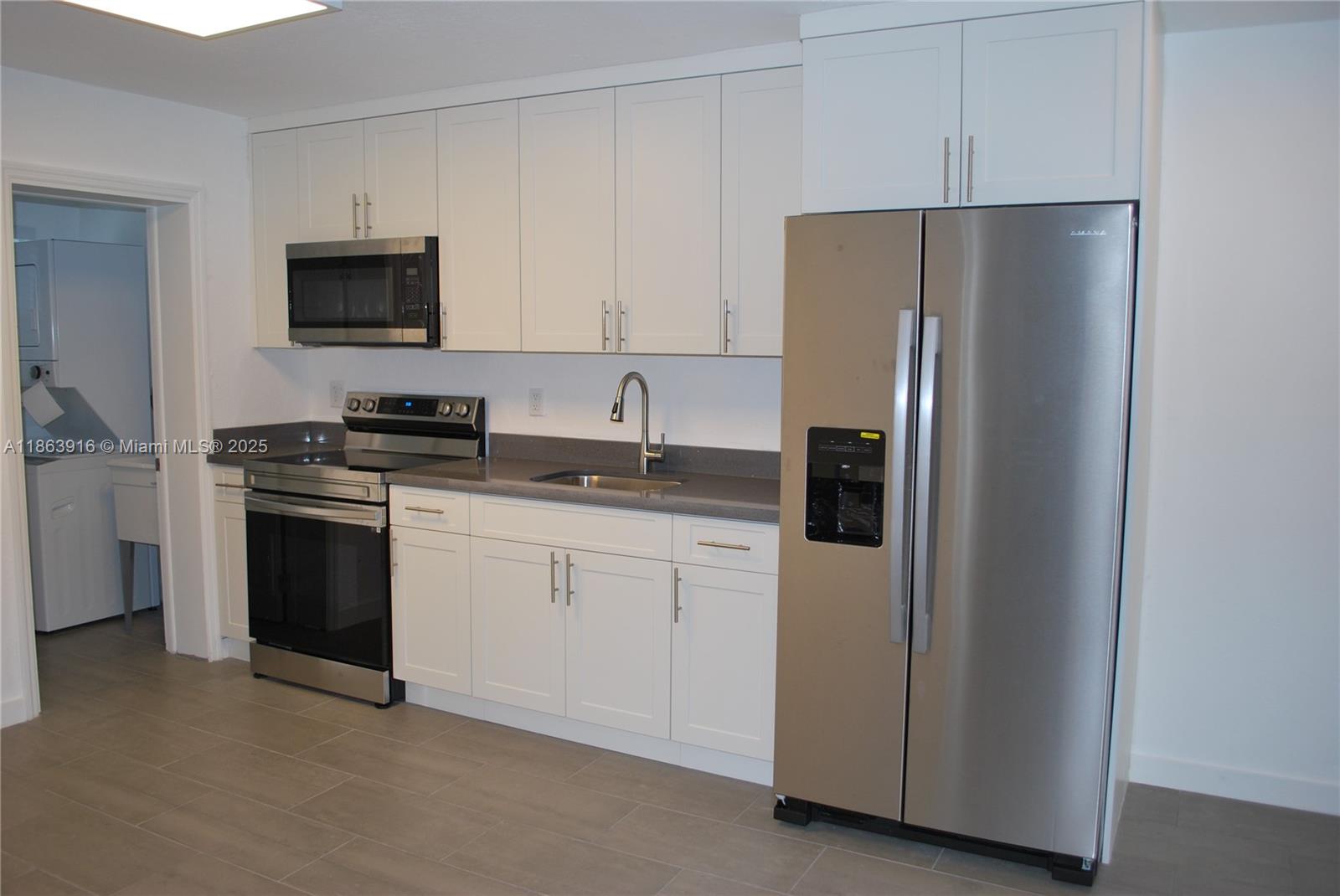 See details / 2424 sq. ft. $ 2025-08-22 0 Photo