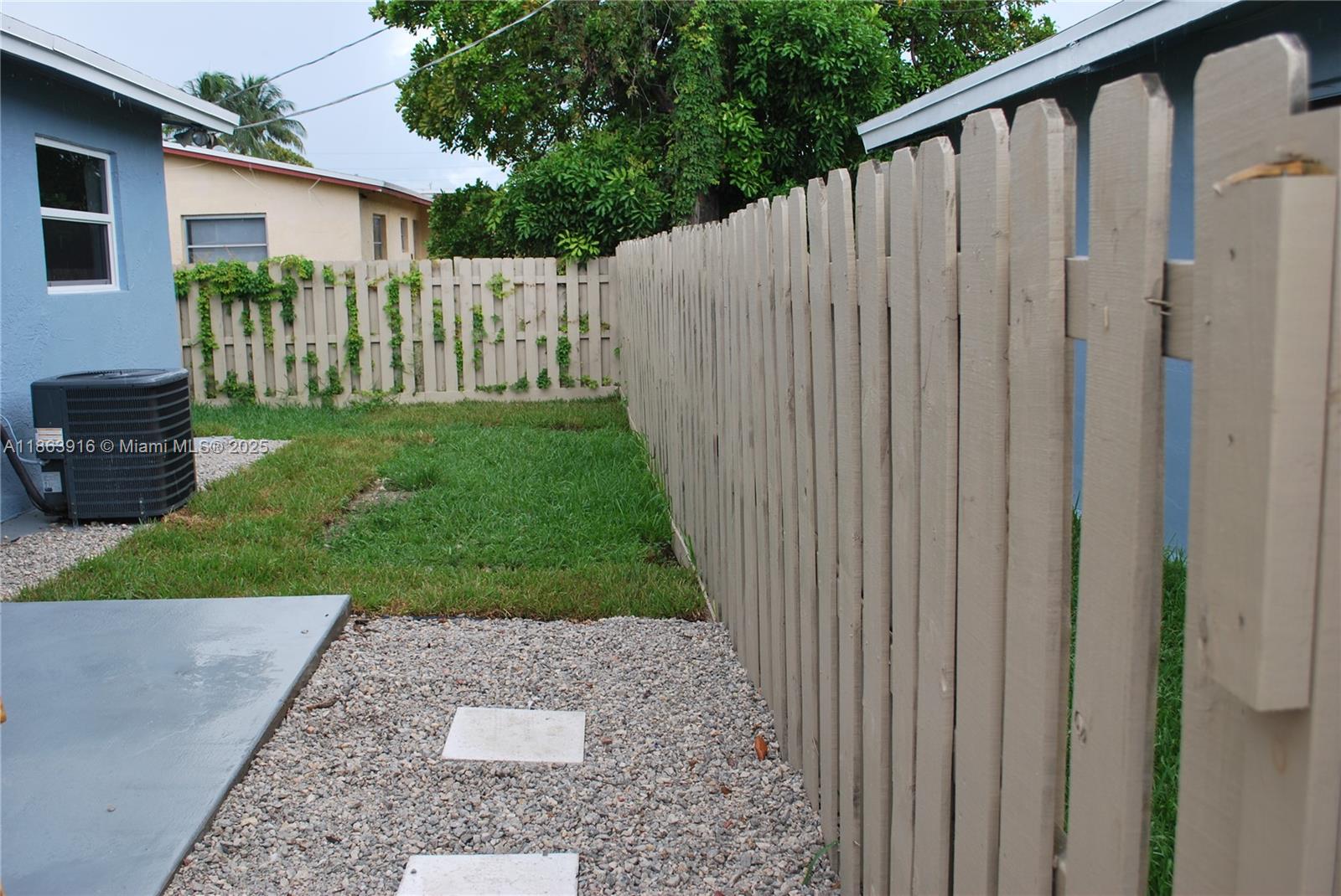 Ver detalles / 2424 sq. ft. $ 2025-11-17 0 foto