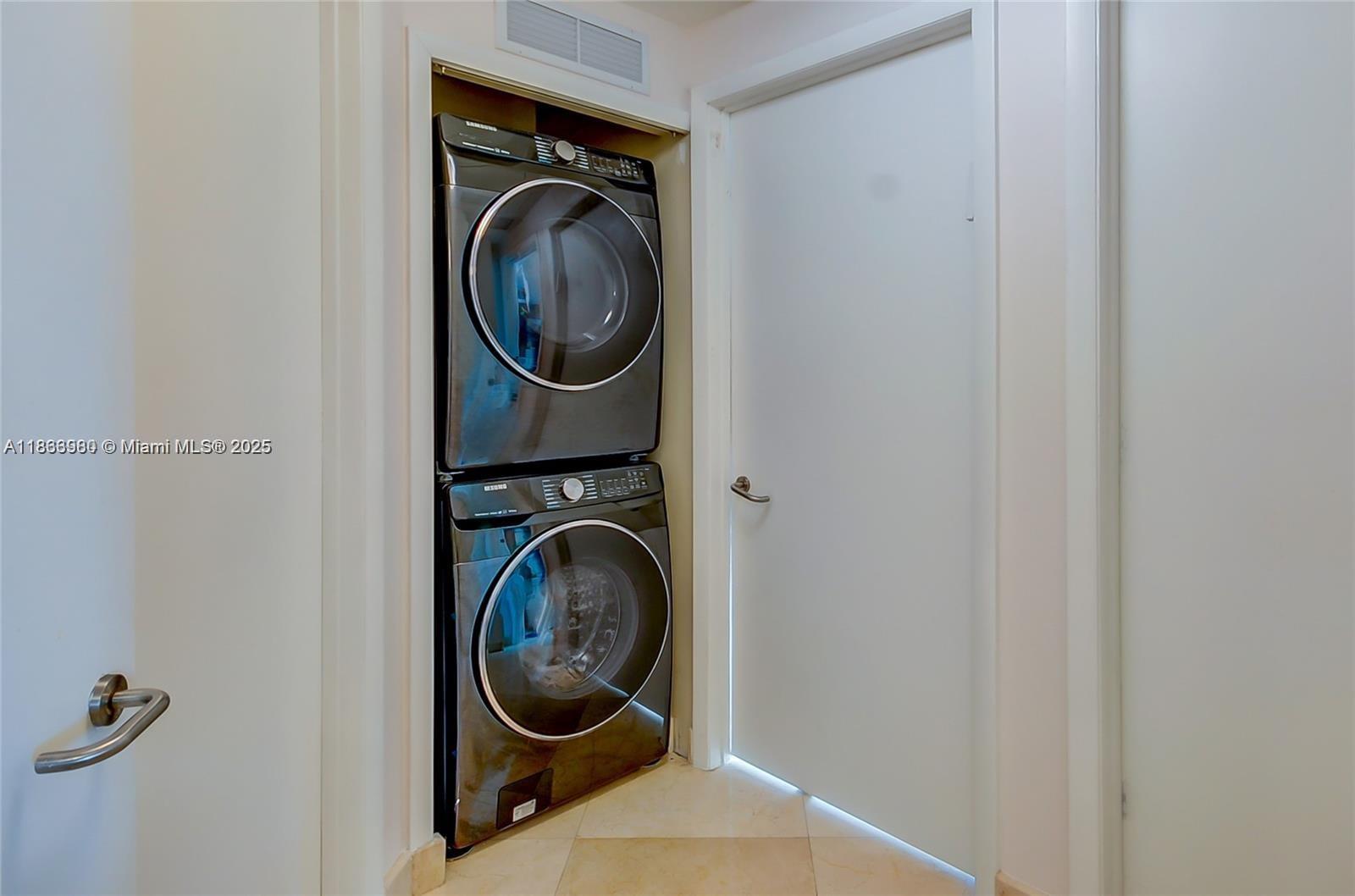 Photo of 3131 188th St  #1-808, Aventura, Florida, 33180 - 