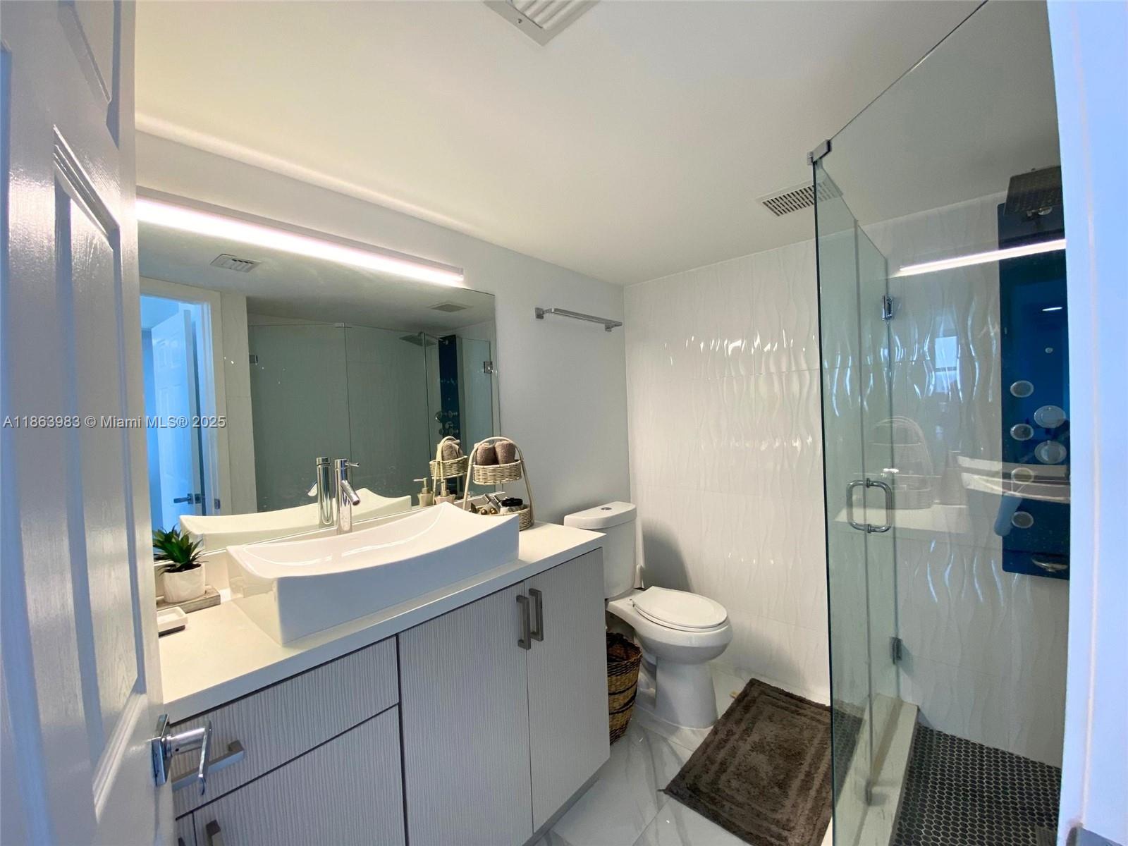 Photo of 3530 Mystic Pointe Dr  #3014, Aventura, Florida, 33180 - 