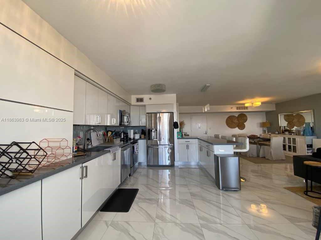 Photo of 3530 Mystic Pointe Dr #3014, Aventura, Florida, 33180 -