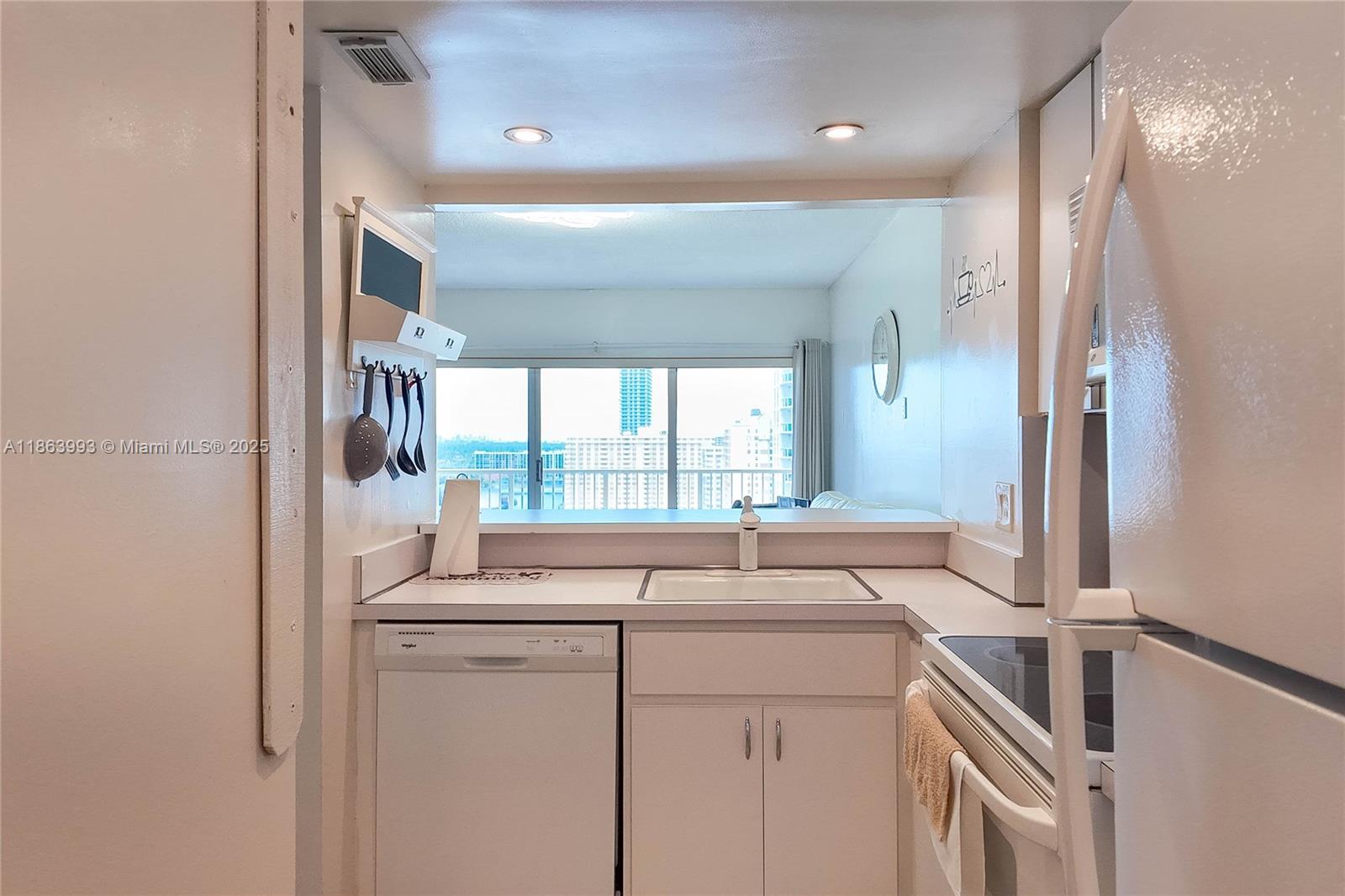 17A 1 / 1 545 sq. ft. $ 2025-08-22 0 Photo