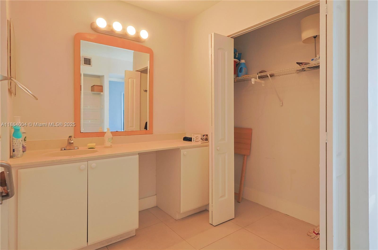 Photo of 3701 Country Club Dr  #1504, Aventura, Florida, 33180 - 