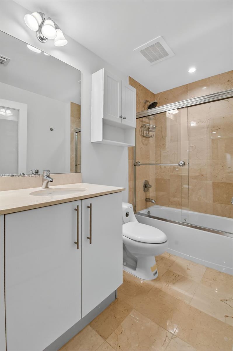 Photo of 3330 190th St  #1611, Aventura, Florida, 33180 - 