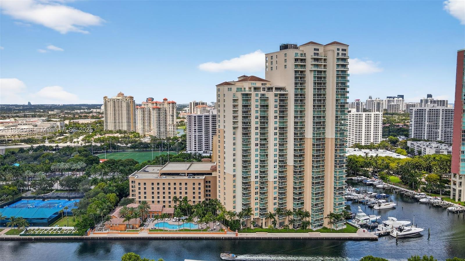 Photo of 3330 190th St  #1611, Aventura, Florida, 33180 - 