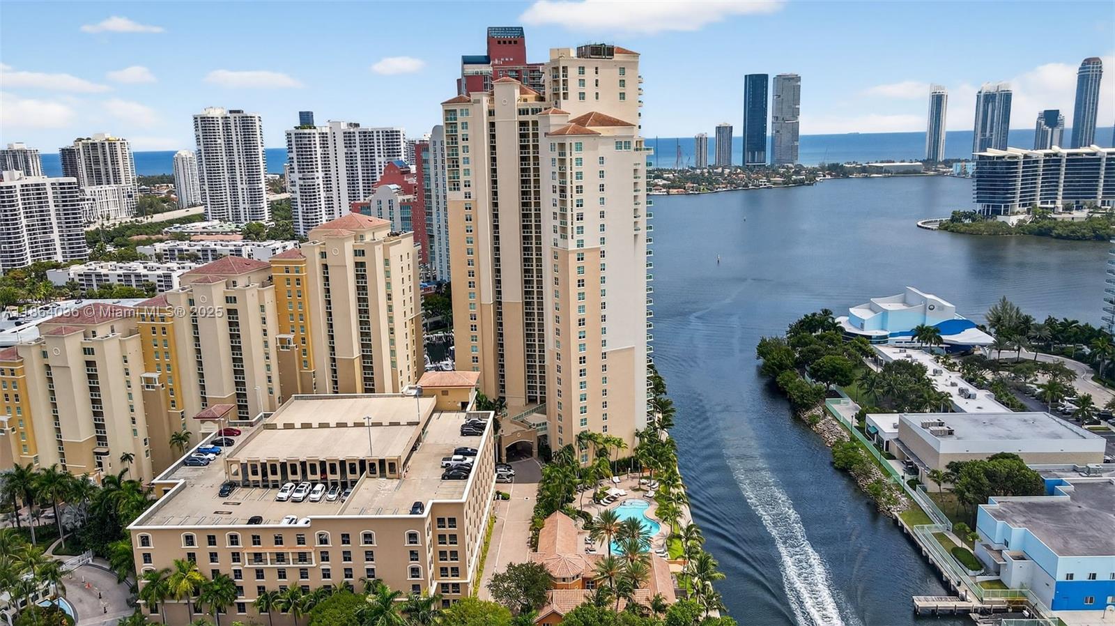 Photo of 3330 190th St  #1611, Aventura, Florida, 33180 - 