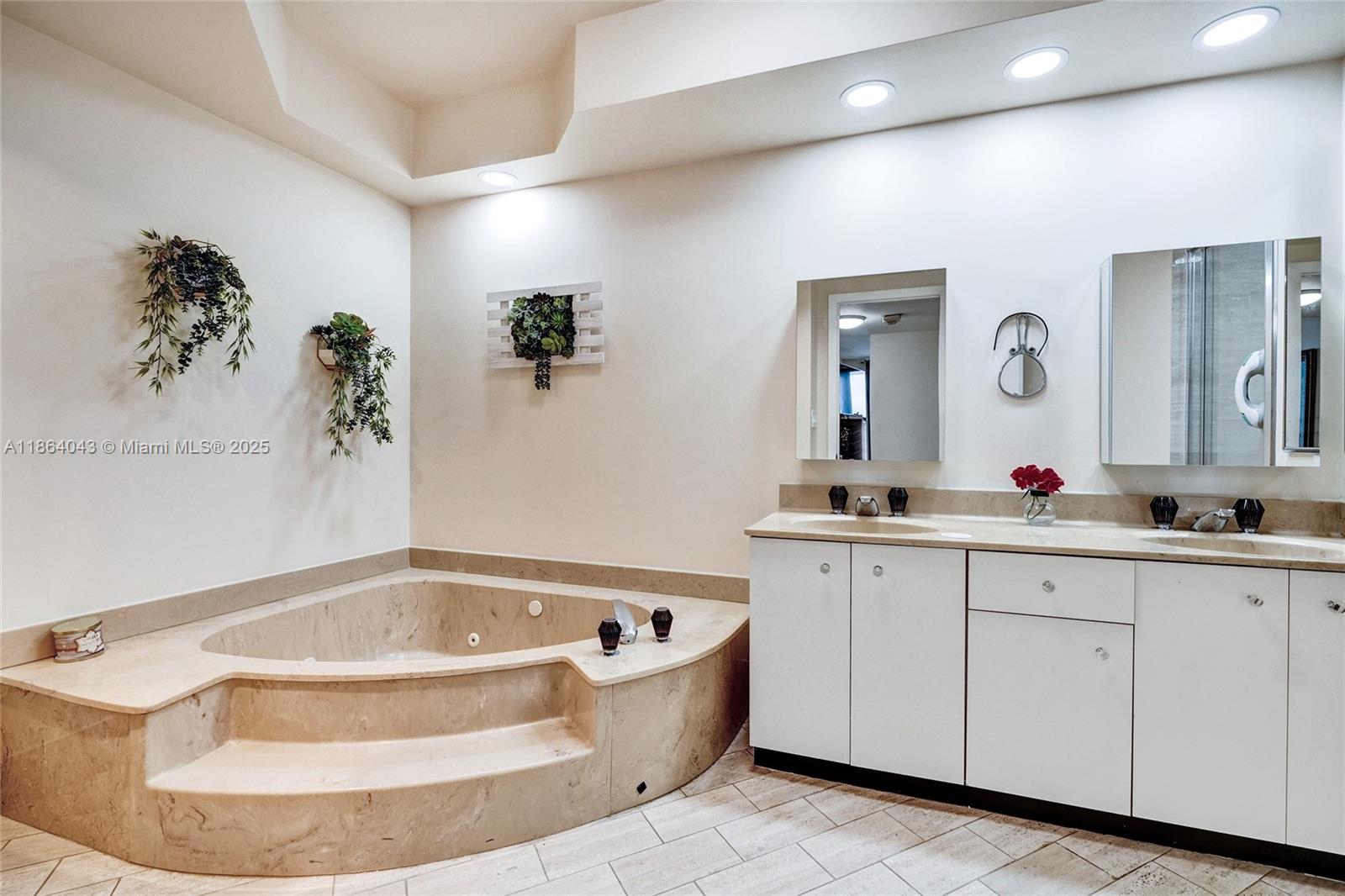 Photo of 20281 Country Club Dr  #1712, Aventura, Florida, 33180 - 