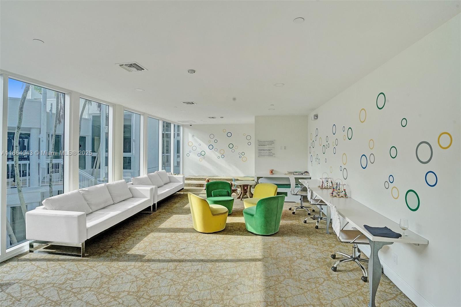 Photo of 20281 Country Club Dr  #1712, Aventura, Florida, 33180 - 