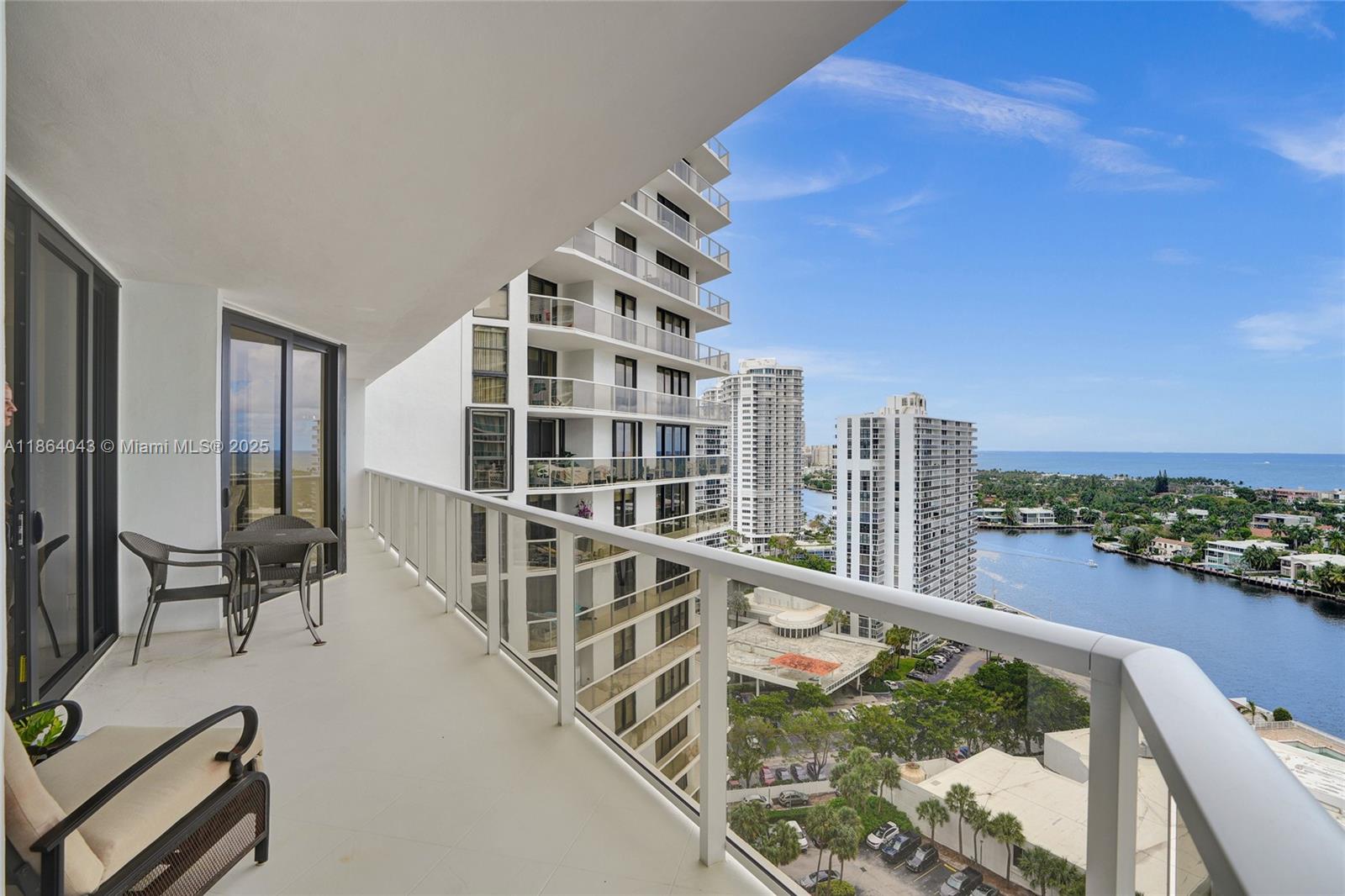 Photo of 20281 Country Club Dr  #1712, Aventura, Florida, 33180 - 