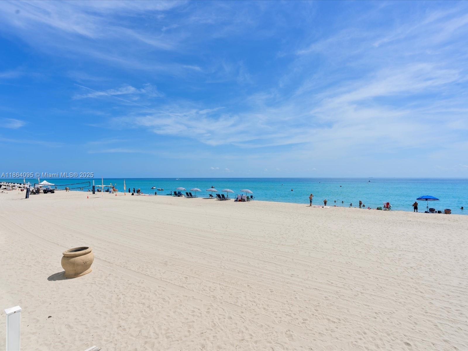 Photo of 3725 Ocean Dr  #1207, Hollywood, Florida, 33019 - 