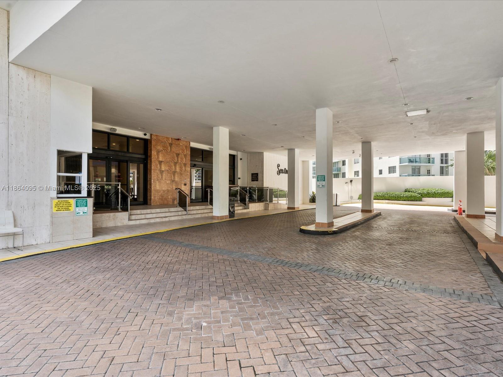Photo of 3725 Ocean Dr  #1207, Hollywood, Florida, 33019 - 