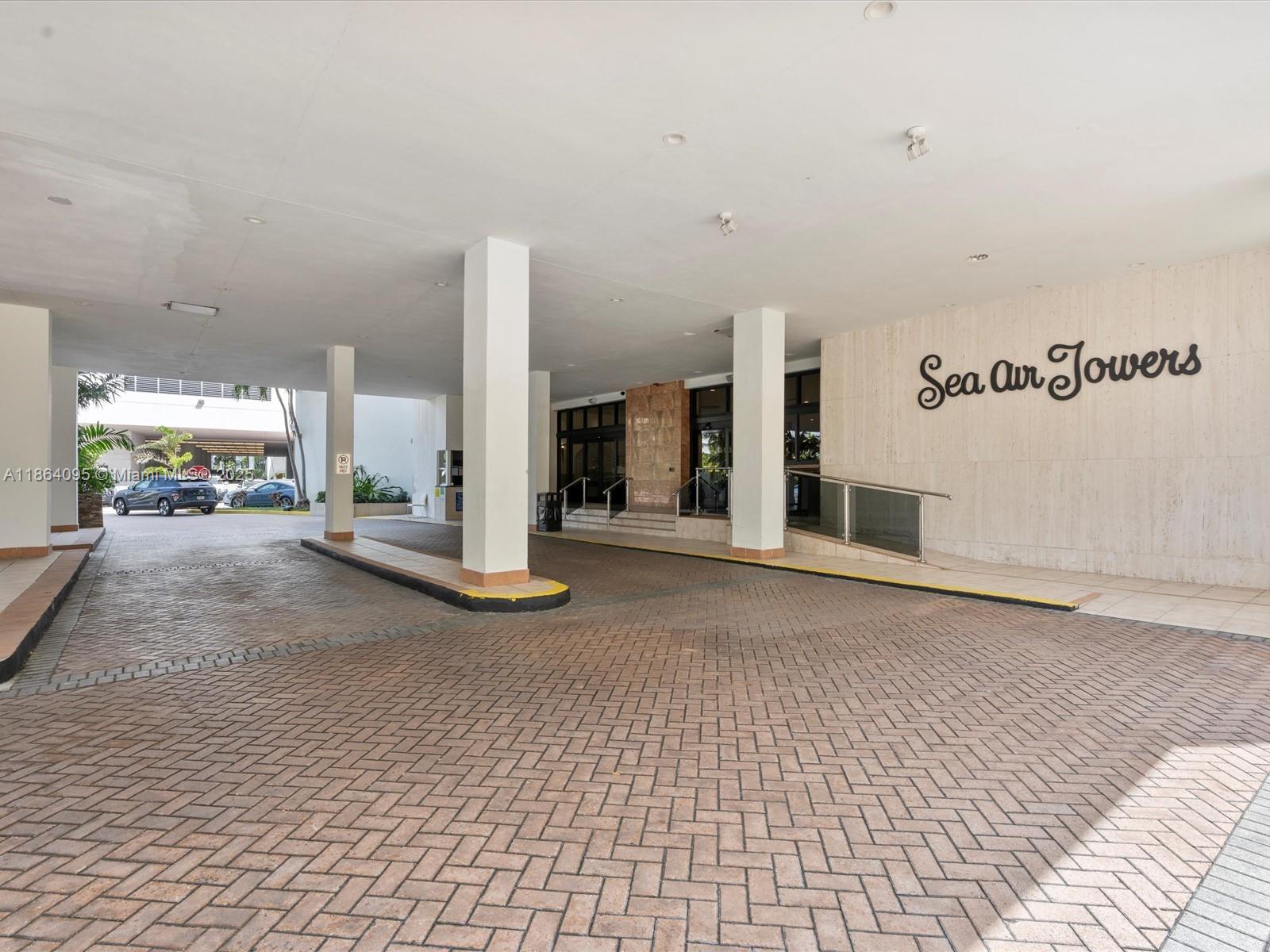 Photo of 3725 Ocean Dr  #1207, Hollywood, Florida, 33019 - 