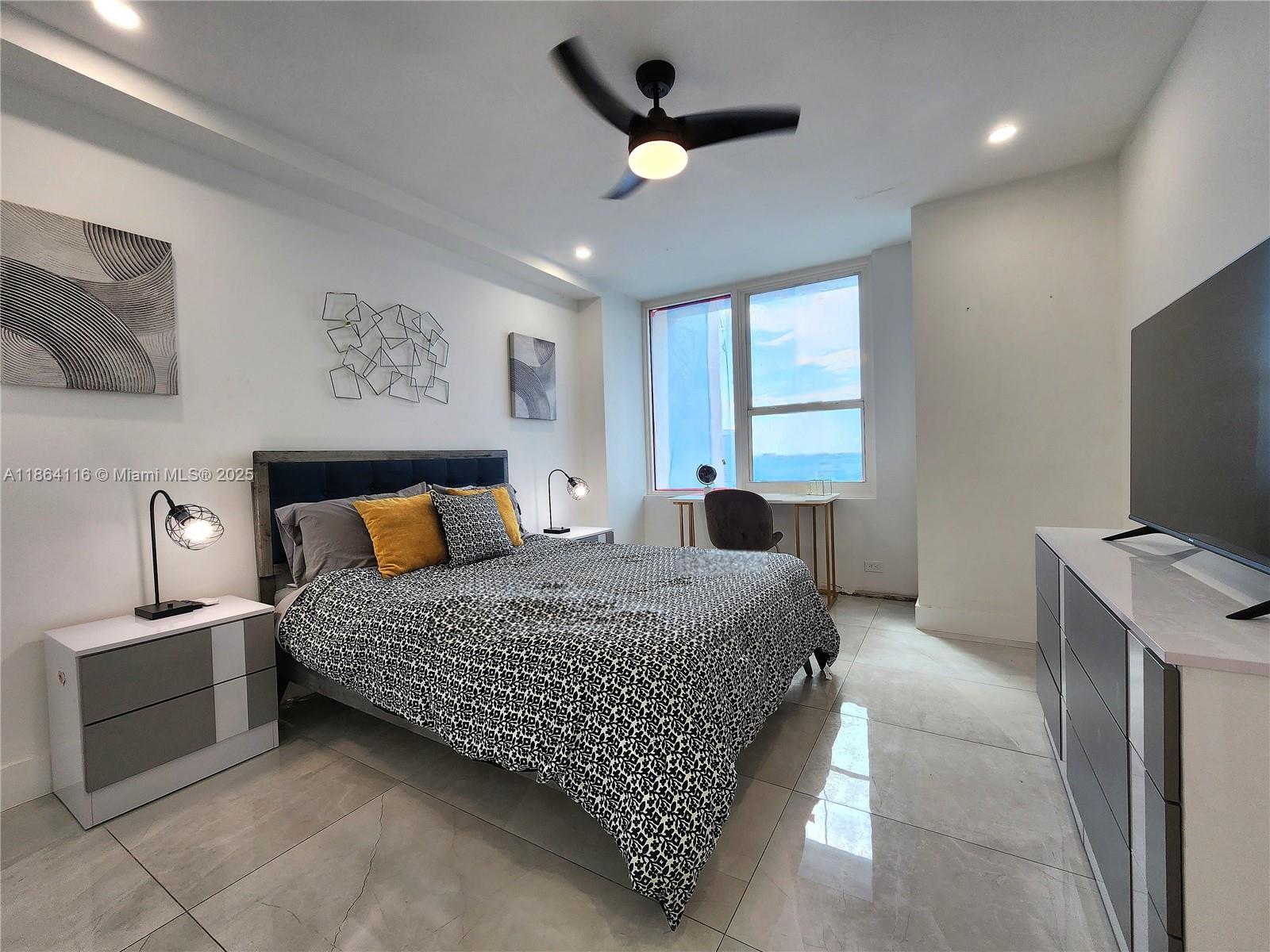 Photo of 3505 Ocean Dr  #1502, Hollywood, Florida, 33019 - 