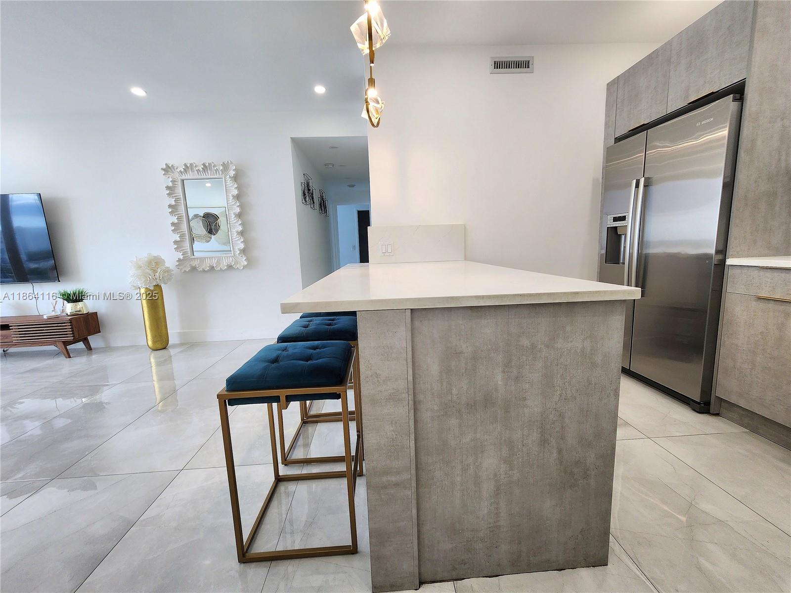 Photo of 3505 Ocean Dr  #1502, Hollywood, Florida, 33019 - 