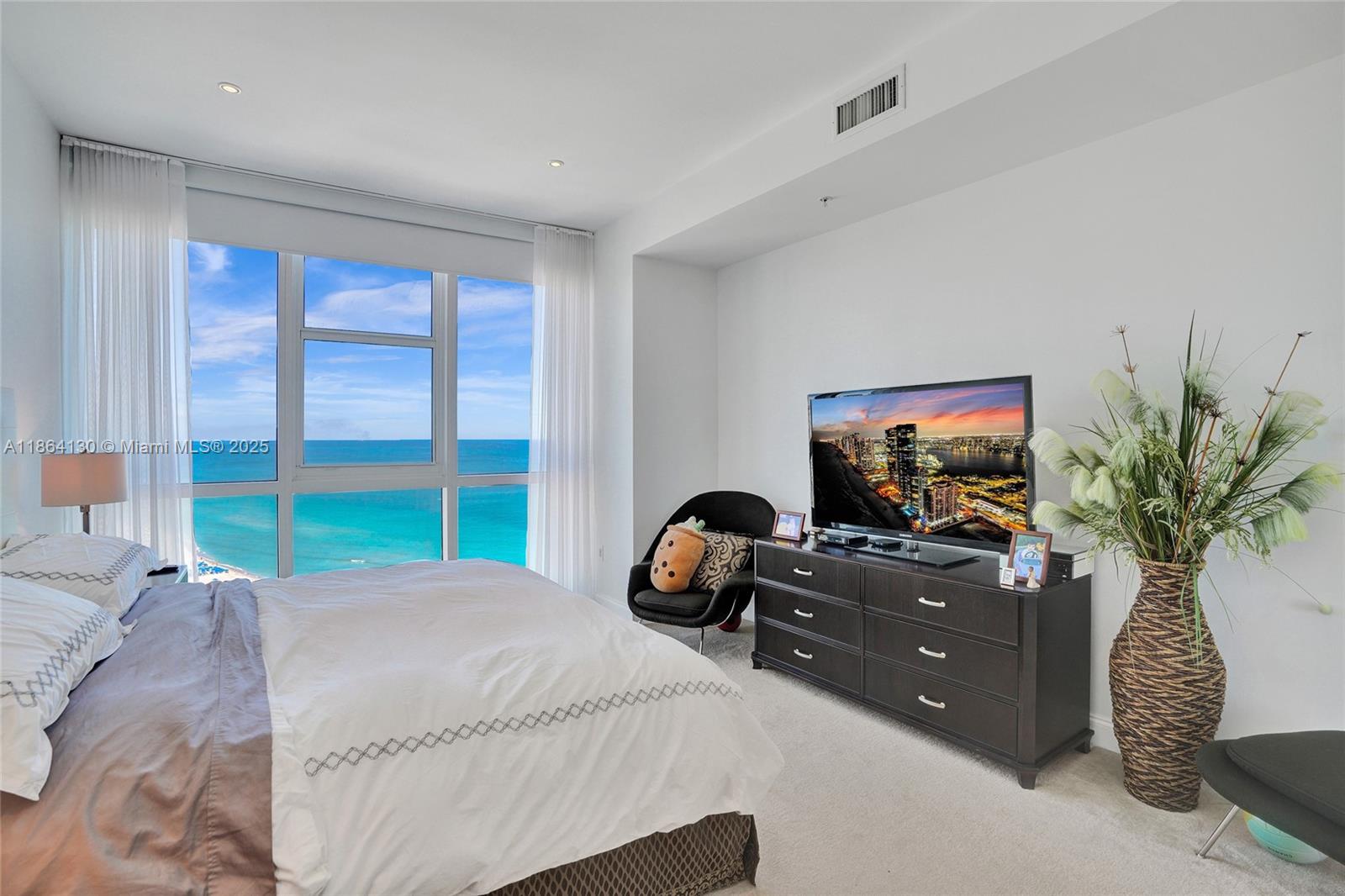 See details 3804 2 / 4 2174 sq. ft. $ 2025-08-22 0 Photo