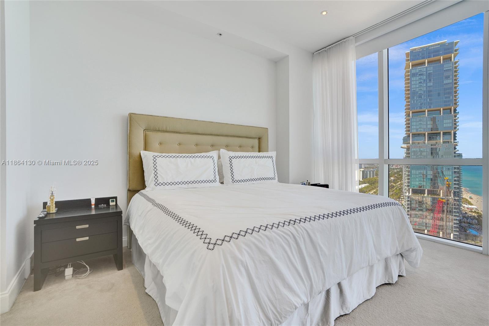See details 3804 2 / 4 2174 sq. ft. $ 2025-08-22 0 Photo
