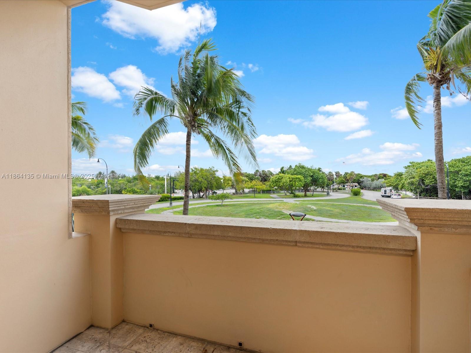 Photo of 3501 Ocean Dr  #V5, Hollywood, Florida, 33019 - 