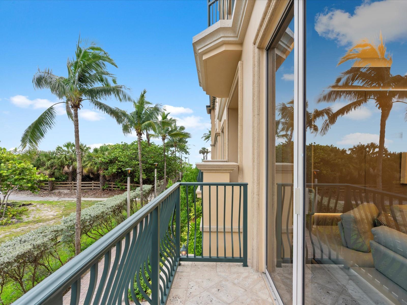 Photo of 3501 Ocean Dr  #V5, Hollywood, Florida, 33019 - 