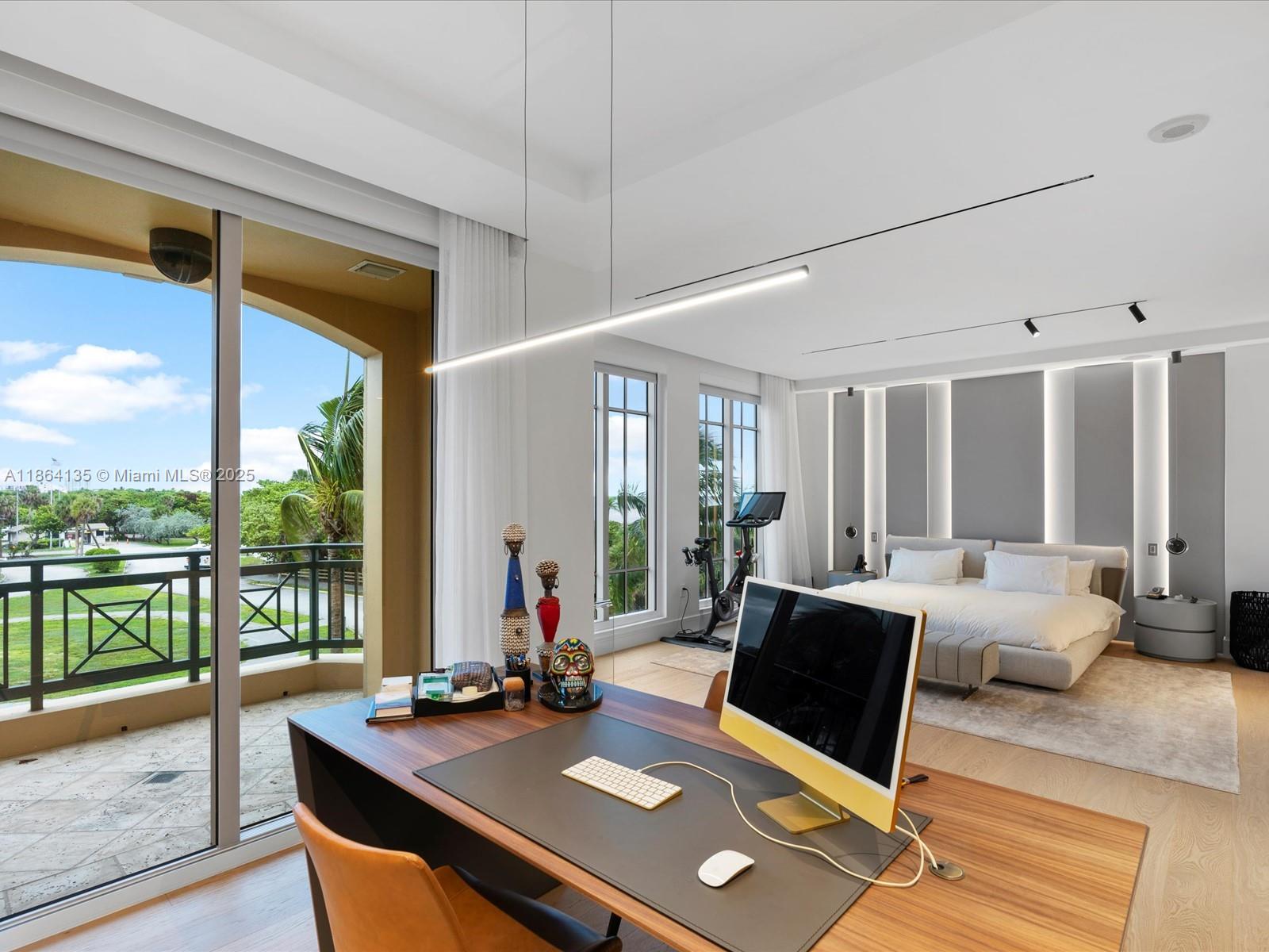 Photo of 3501 Ocean Dr  #V5, Hollywood, Florida, 33019 - 