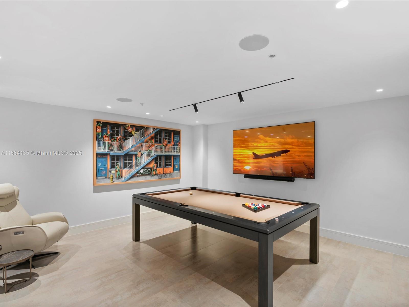 Photo of 3501 Ocean Dr #V5, Hollywood, Florida, 33019 -